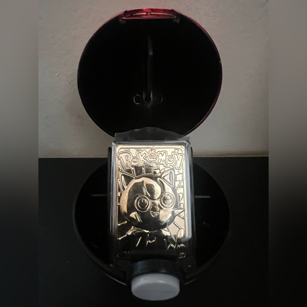Limited 23k Gold Plated Vintage Y2K Pokémon Jiggypuff Gold-Plated Trading Card